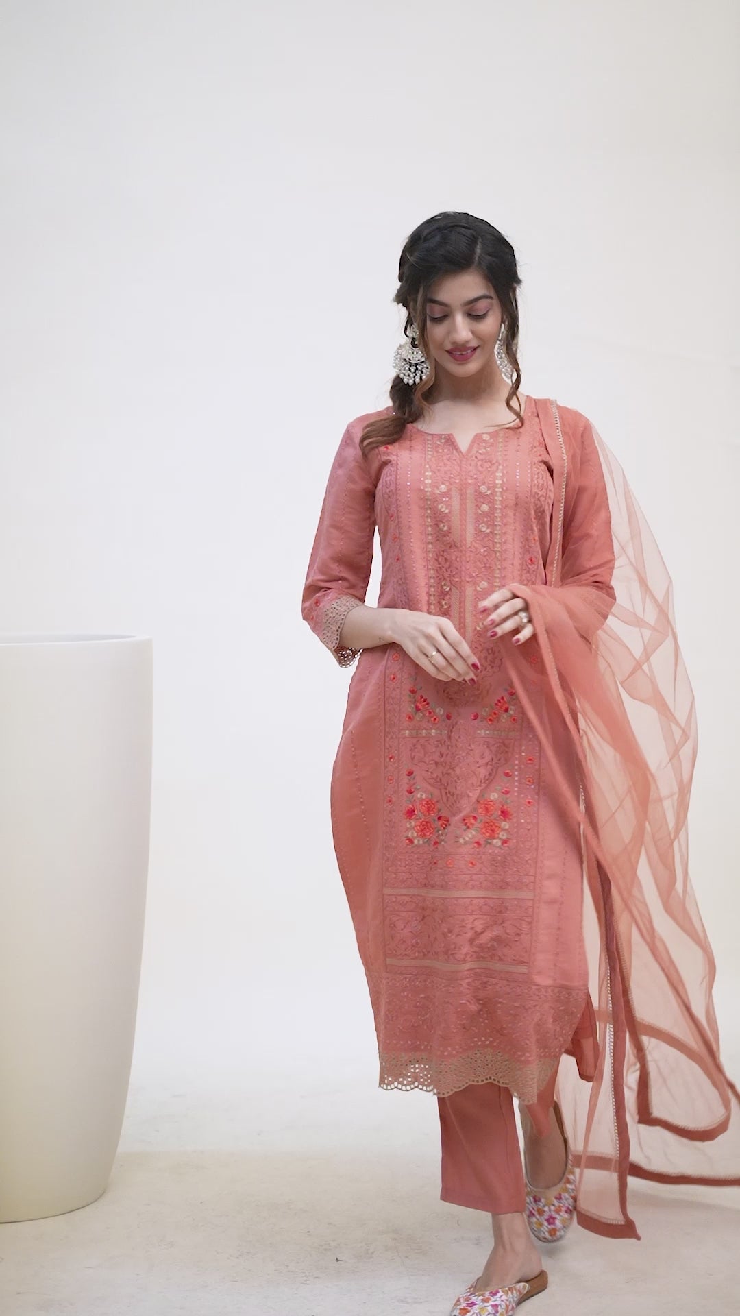 Floral Embroidered Regular Pure Cotton Kurta With Trousers & Dupatta