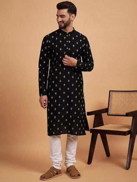 Women Black Ethnic Motifs Embroidered Kurta Set main image 1