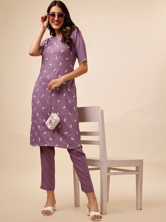 Floral Embroidered Round Neck Thread Work Kurta With Trousers - Inddus.com