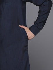 Men Solid Straight Indigo Kurta - Inddus.com