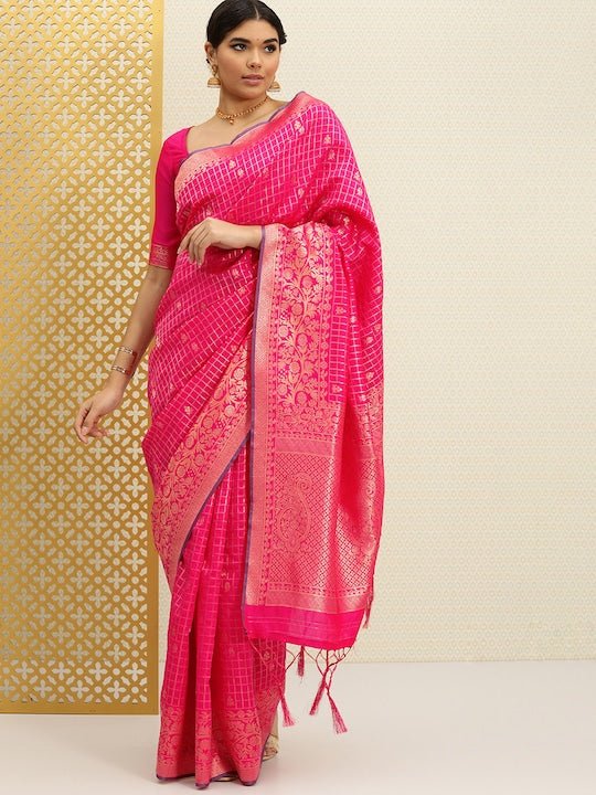 Pink & Golden Checked Embroidered Silk Blend Jashn Banarasi Saree - Inddus.com
