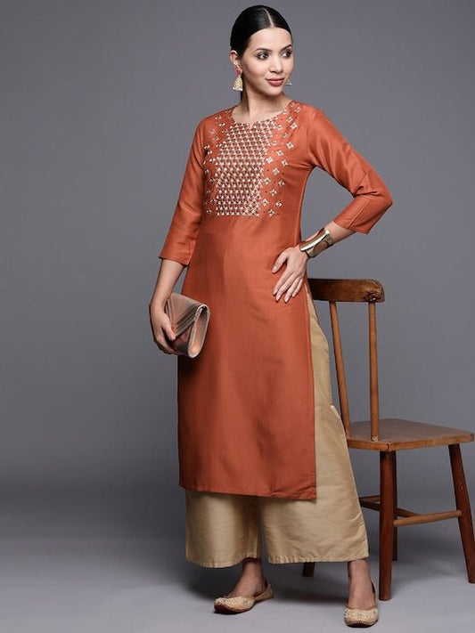 Women Geometric Yoke Design Kurta - Inddus.com
