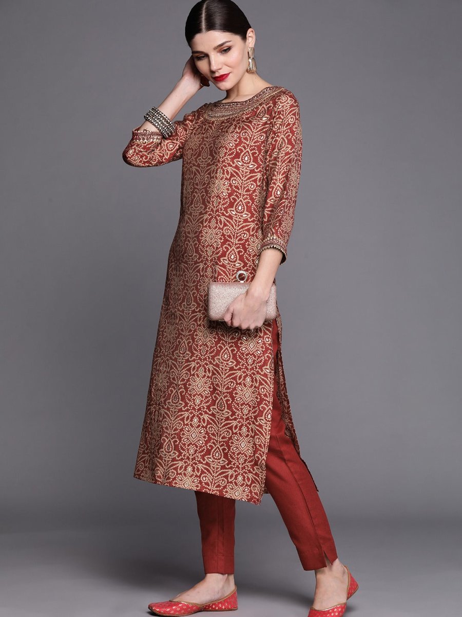 Women Maroon Bandhani Embroidered Regular Kurta with Trousers - Inddus.com