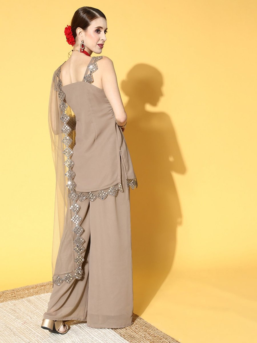 Women Solid Poly-Georgette Scalloped Edge Kurta Set - Inddus.com